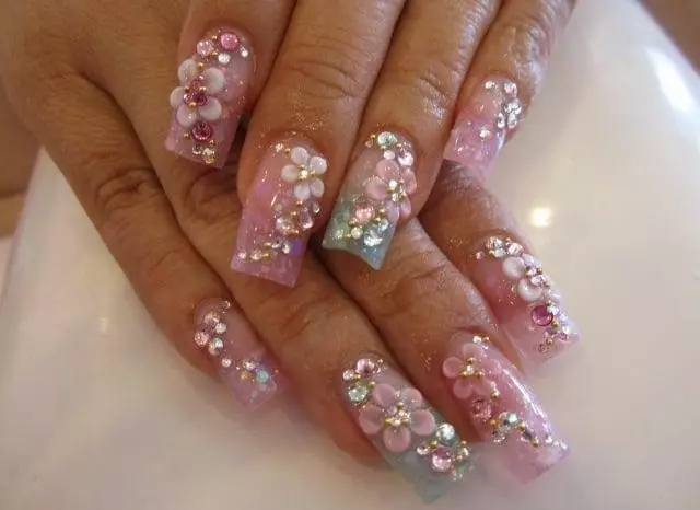 Artist’s Nail