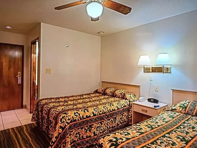Ambassador Inn