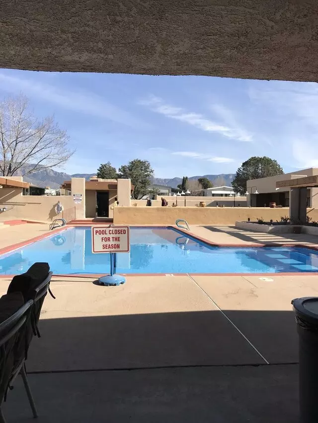 Albuquerque Meadows