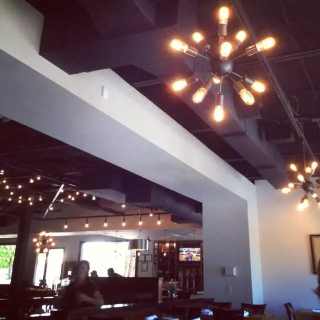 Farina Alto Pizzeria & Wine Bar