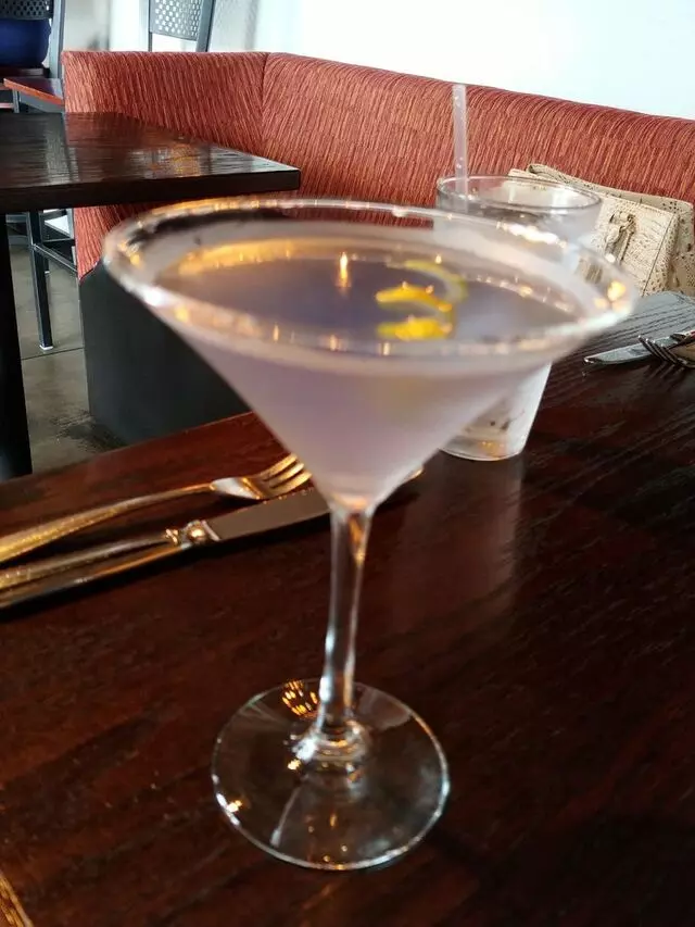 Farina Alto Pizzeria & Wine Bar
