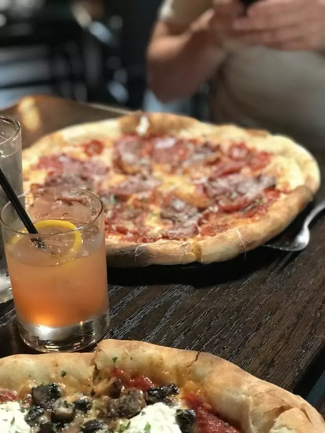 Farina Alto Pizzeria & Wine Bar