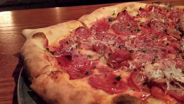 Farina Alto Pizzeria & Wine Bar