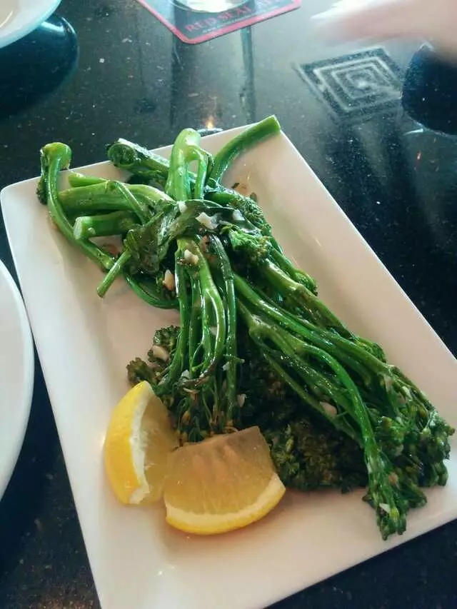 Farina Alto Pizzeria & Wine Bar