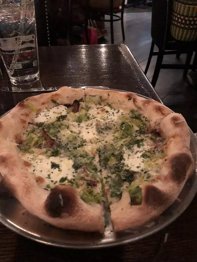 Farina Alto Pizzeria & Wine Bar