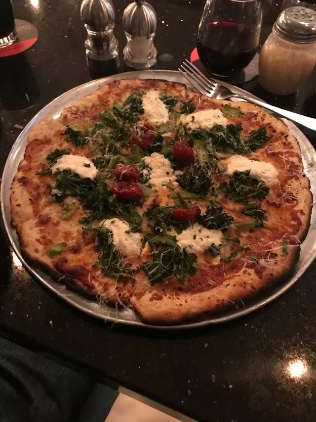 Farina Alto Pizzeria & Wine Bar