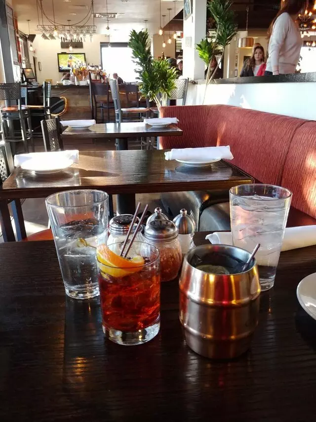 Farina Alto Pizzeria & Wine Bar