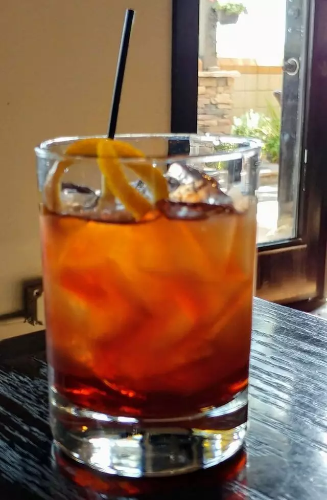 Farina Alto Pizzeria & Wine Bar