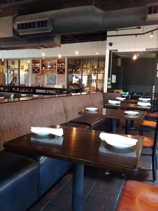 Farina Alto Pizzeria & Wine Bar