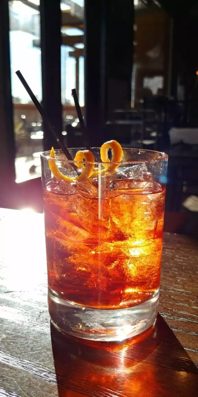 Farina Alto Pizzeria & Wine Bar