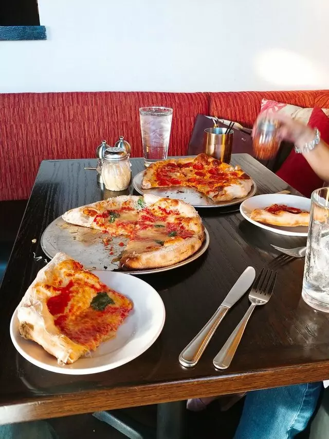 Farina Alto Pizzeria & Wine Bar
