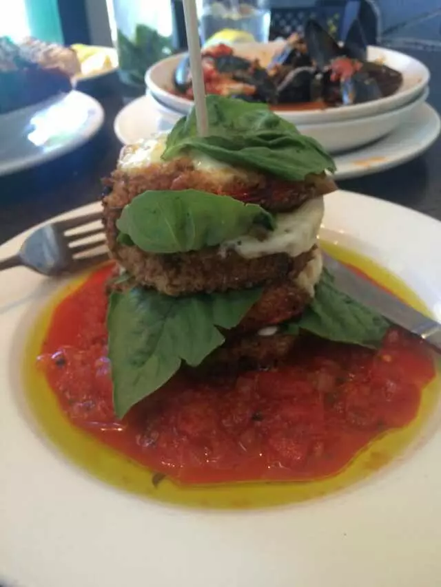 Farina Alto Pizzeria & Wine Bar