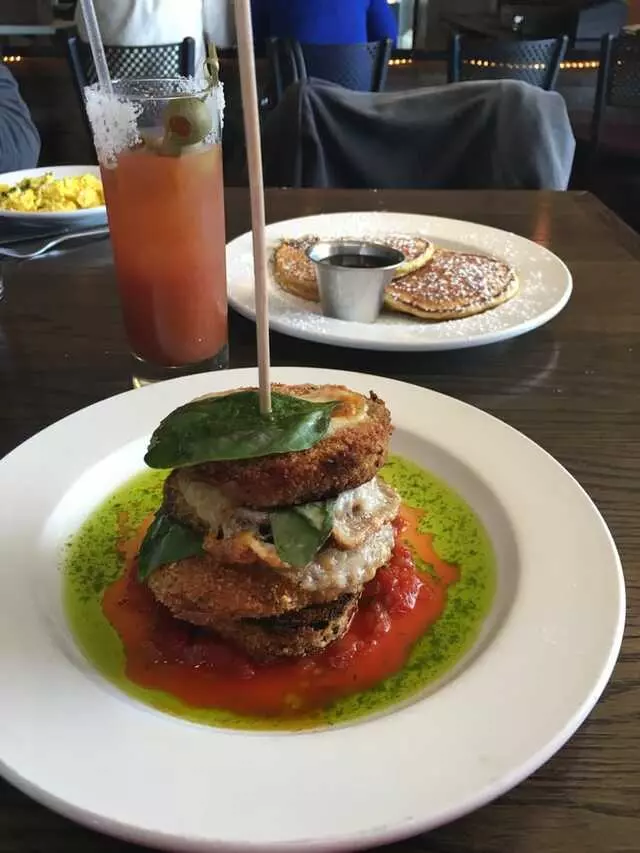 Farina Alto Pizzeria & Wine Bar