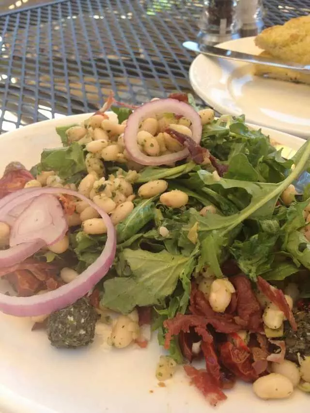 Farina Alto Pizzeria & Wine Bar