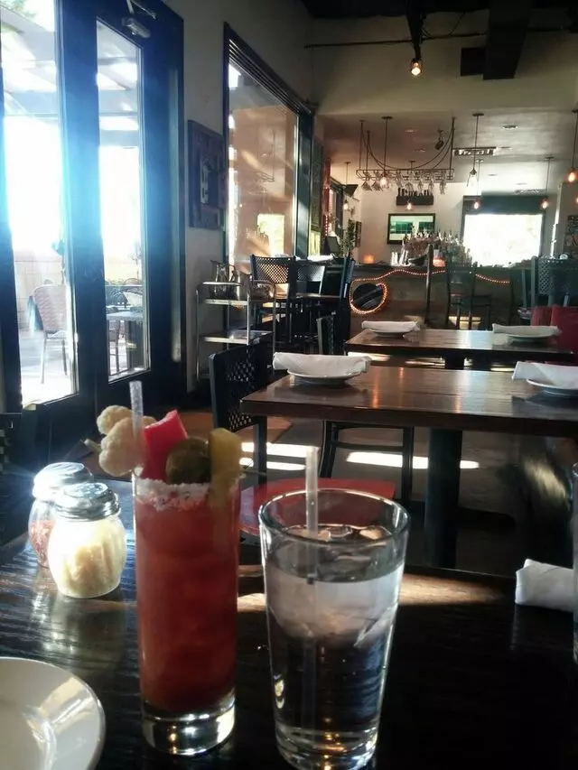 Farina Alto Pizzeria & Wine Bar