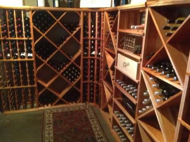 Farina Alto Pizzeria & Wine Bar