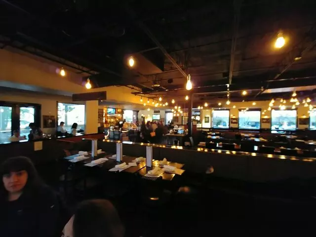 Farina Alto Pizzeria & Wine Bar