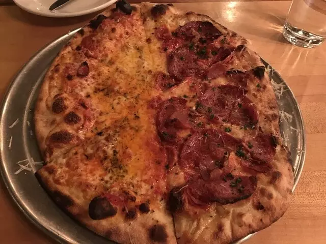 Farina Alto Pizzeria & Wine Bar