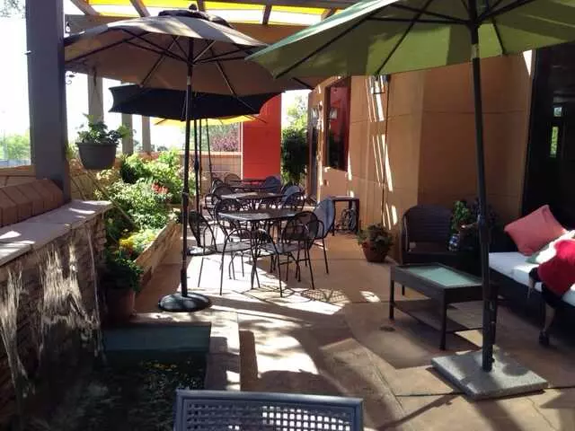 Farina Alto Pizzeria & Wine Bar