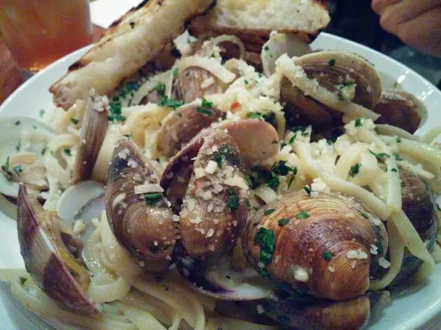 Farina Alto Pizzeria & Wine Bar