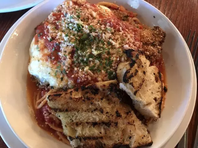 Farina Alto Pizzeria & Wine Bar