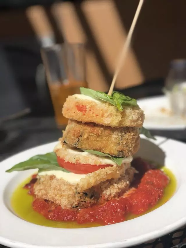 Farina Alto Pizzeria & Wine Bar