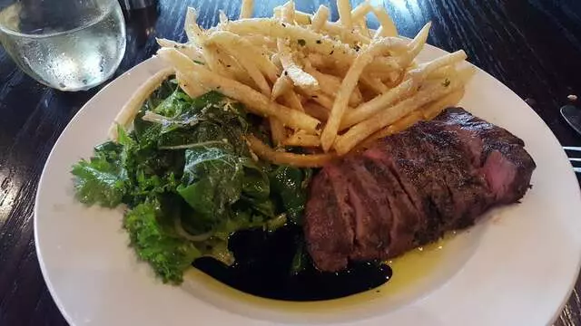Farina Alto Pizzeria & Wine Bar