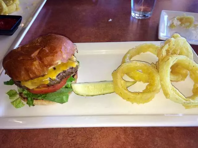 Flamez Bistro