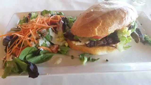 Flamez Bistro