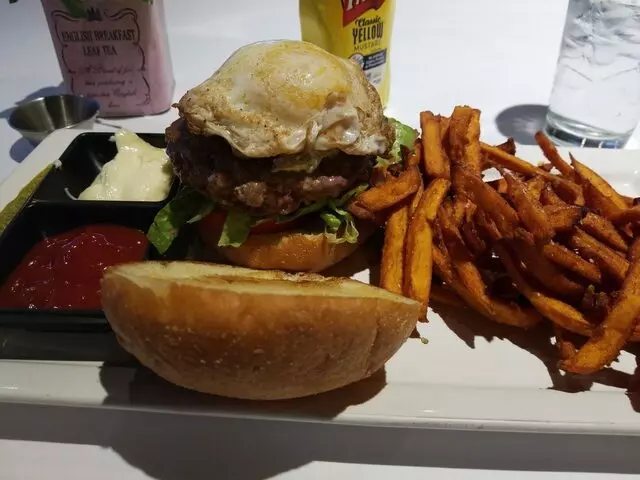 Flamez Bistro