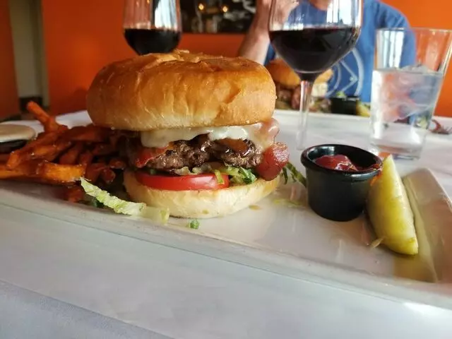 Flamez Bistro