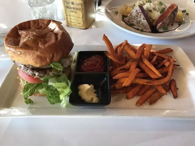 Flamez Bistro