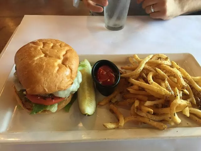 Flamez Bistro