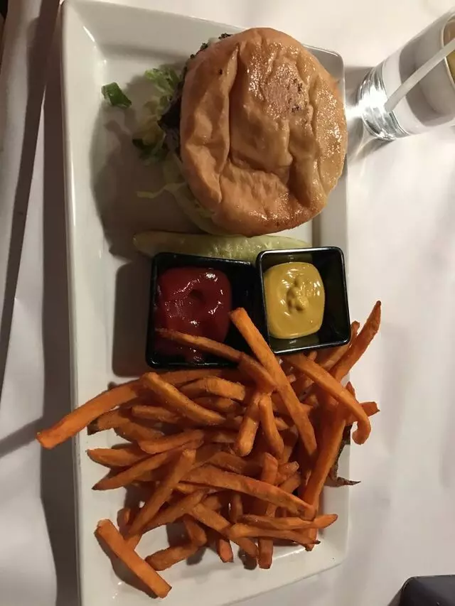 Flamez Bistro