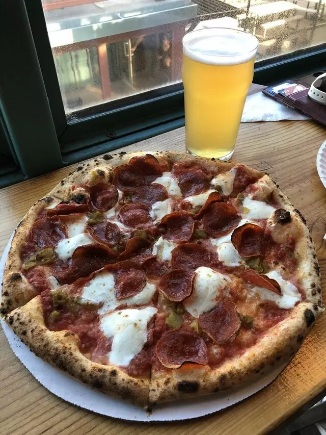 Amore Neapolitan Pizzeria-Green Jeans