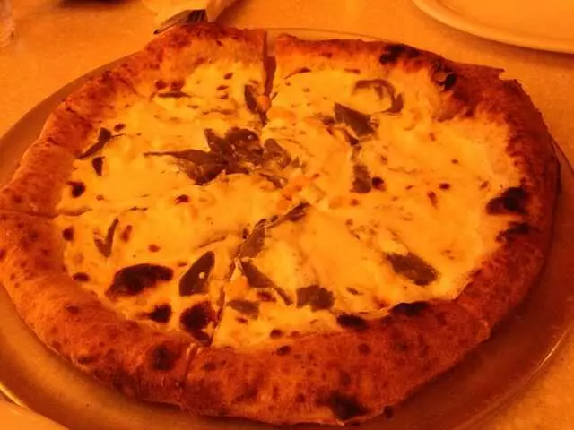Amore Neapolitan Pizzeria-Green Jeans