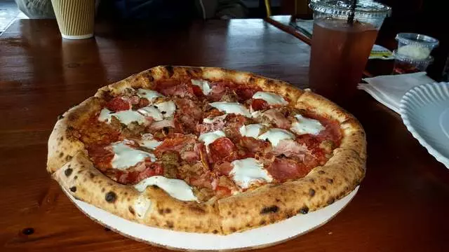 Amore Neapolitan Pizzeria-Green Jeans