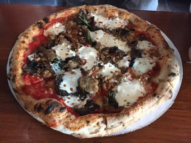 Amore Neapolitan Pizzeria-Green Jeans