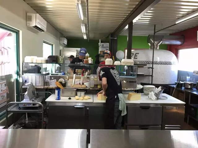 Amore Neapolitan Pizzeria-Green Jeans
