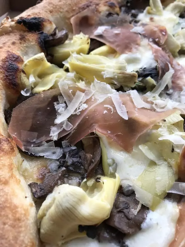 Amore Neapolitan Pizzeria-Green Jeans