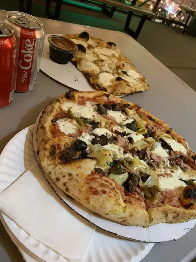 Amore Neapolitan Pizzeria-Green Jeans