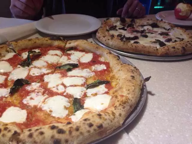 Amore Neapolitan Pizzeria-Green Jeans