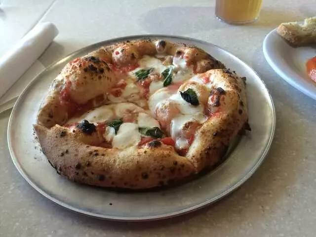 Amore Neapolitan Pizzeria-Green Jeans