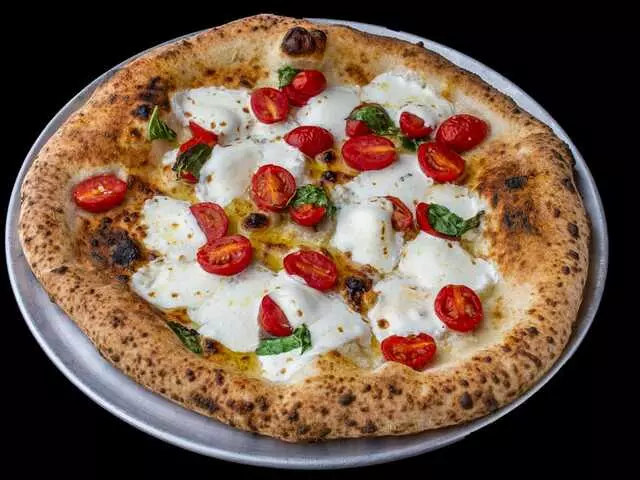 Amore Neapolitan Pizzeria-Green Jeans