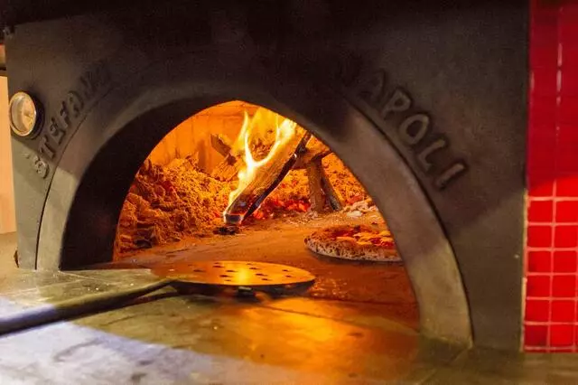 Amore Neapolitan Pizzeria-Green Jeans
