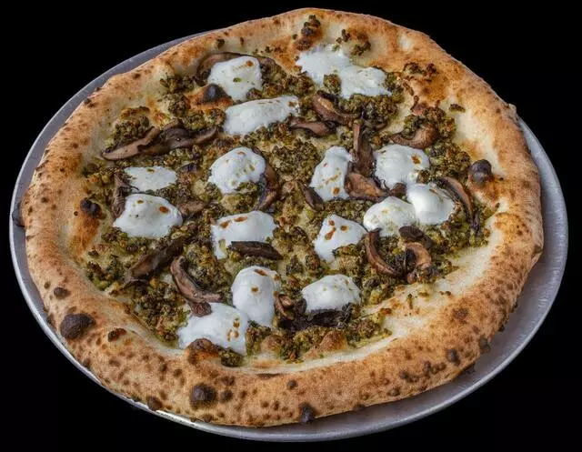 Amore Neapolitan Pizzeria-Green Jeans