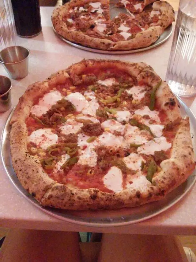 Amore Neapolitan Pizzeria-Green Jeans