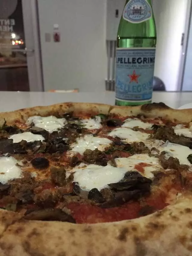 Amore Neapolitan Pizzeria-Green Jeans