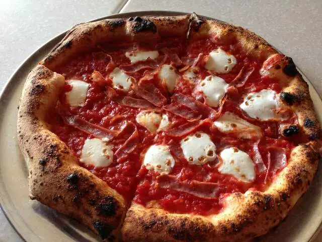 Amore Neapolitan Pizzeria-Green Jeans