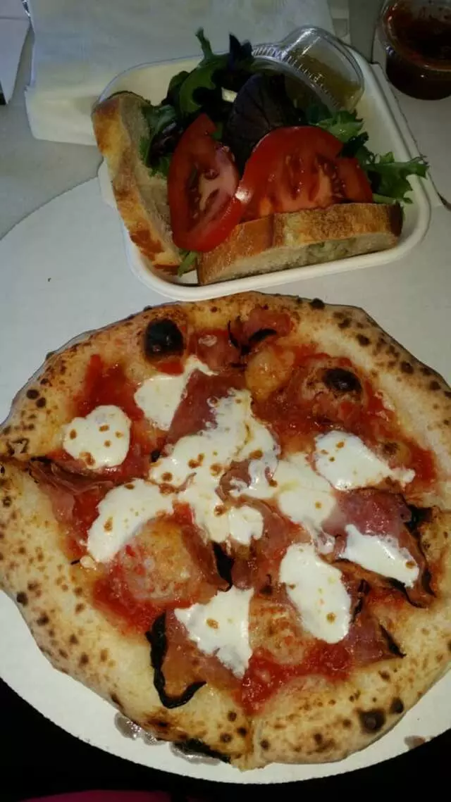 Amore Neapolitan Pizzeria-Green Jeans